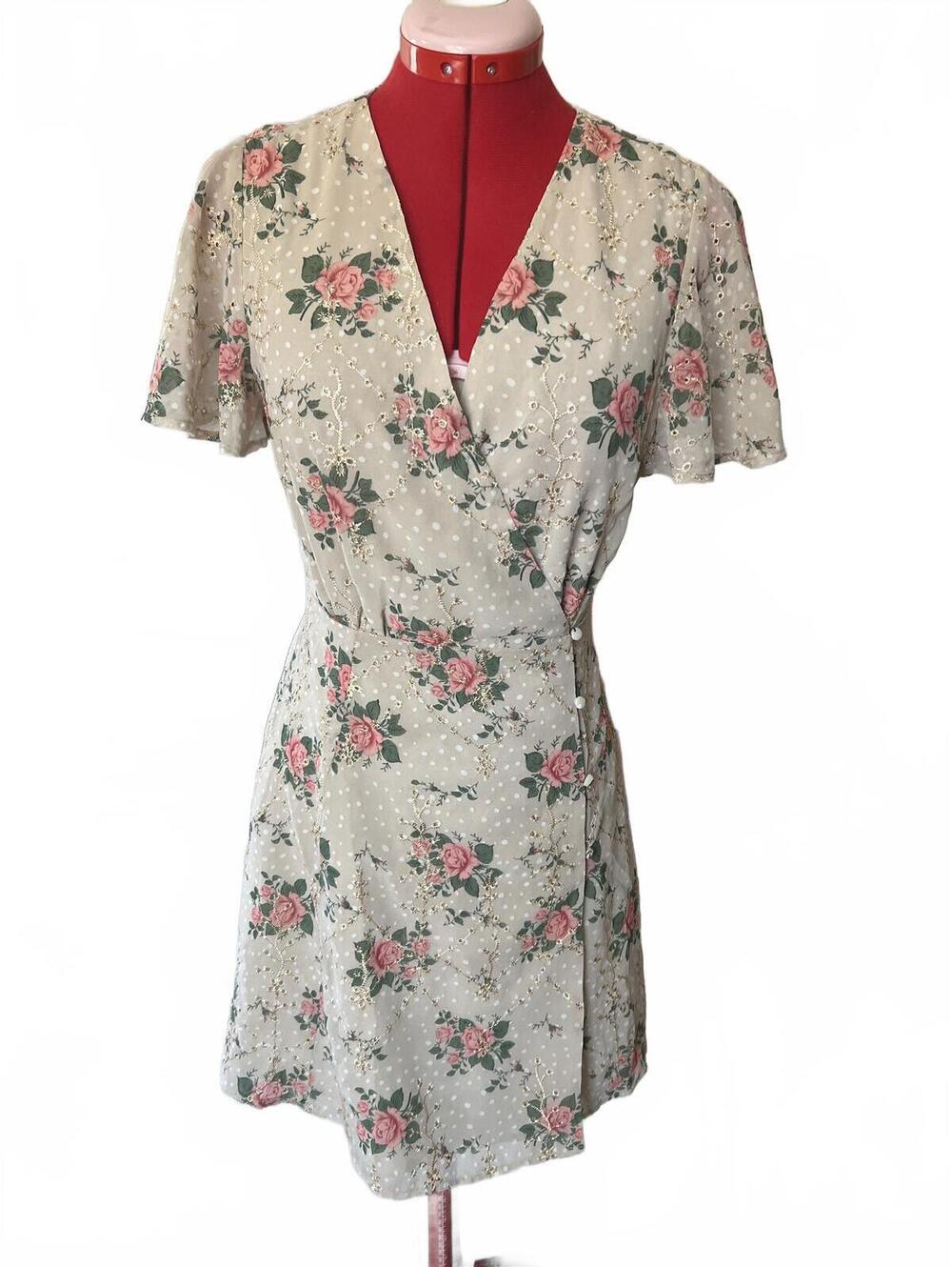 Romantic Cottagecore Feminine Floral Wrap Dress w Short Sleeves & Button Front